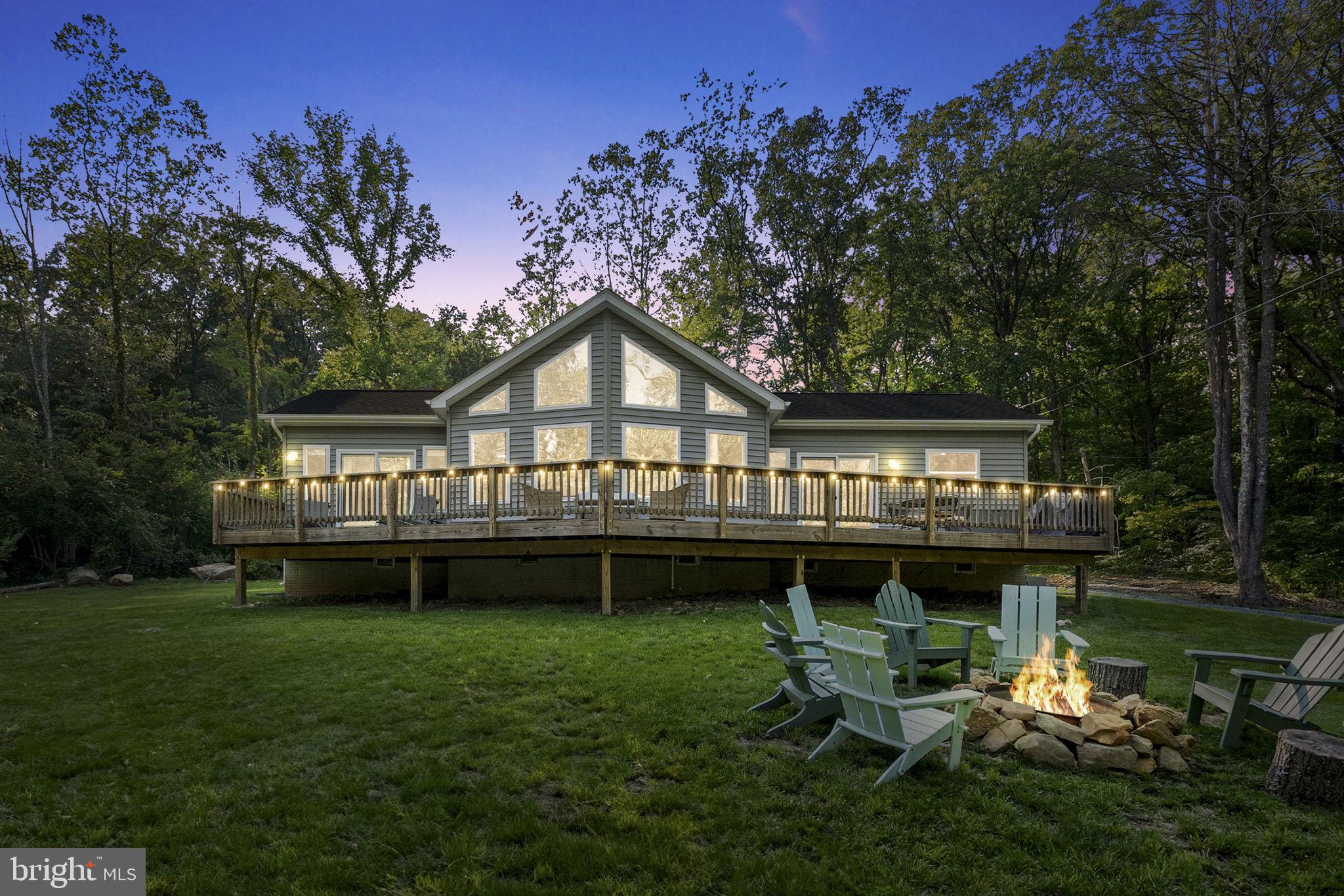 1820 GOONEY MANOR LOOP