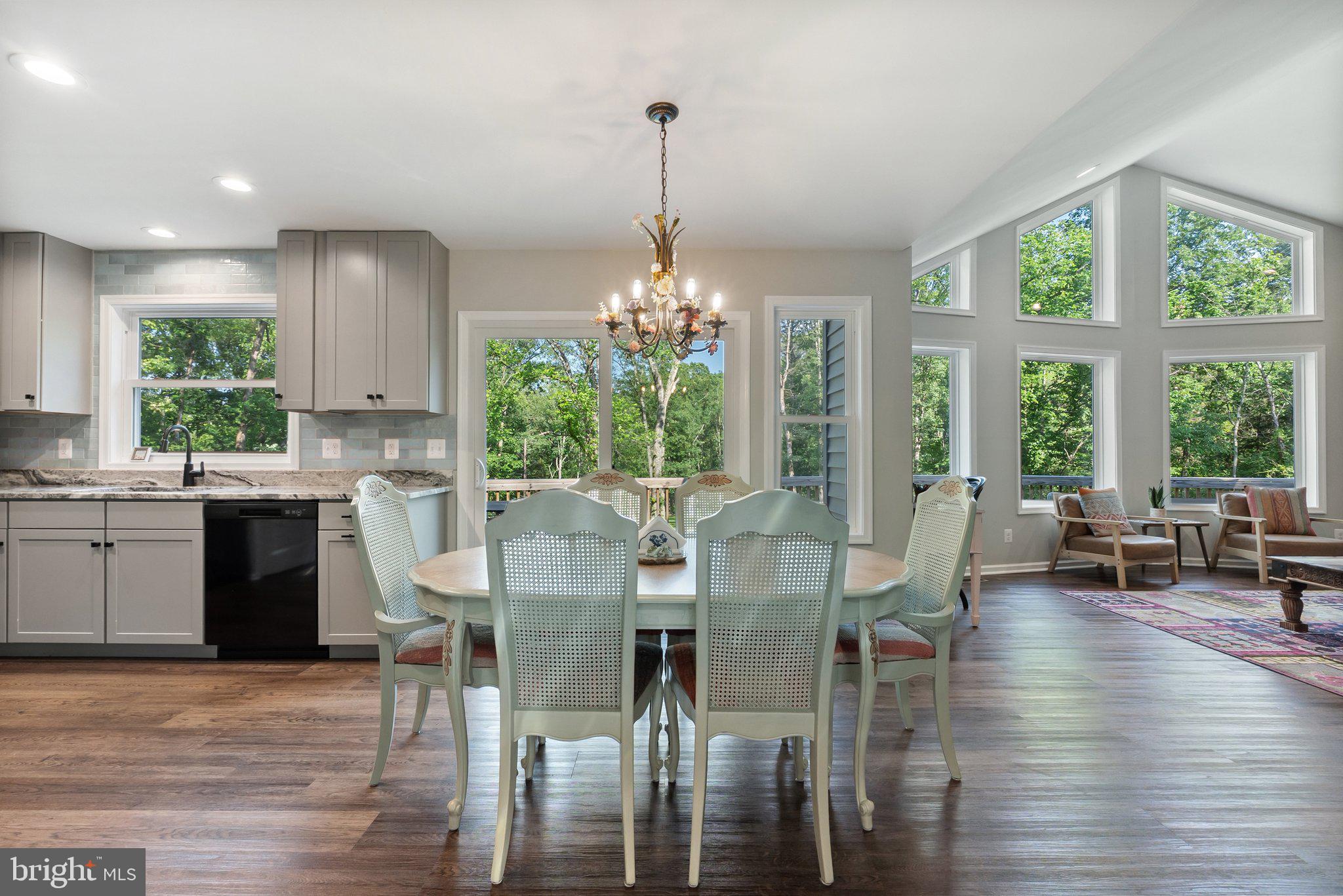 1820 GOONEY MANOR LOOP