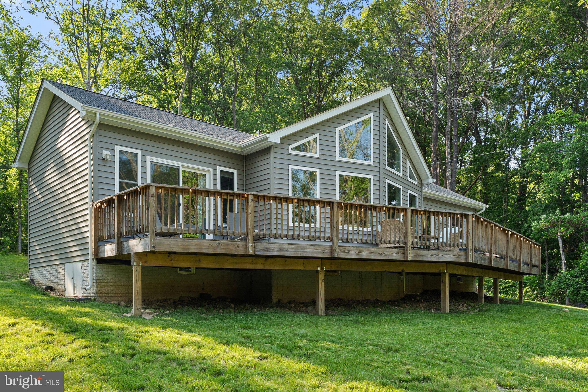 1820 GOONEY MANOR LOOP