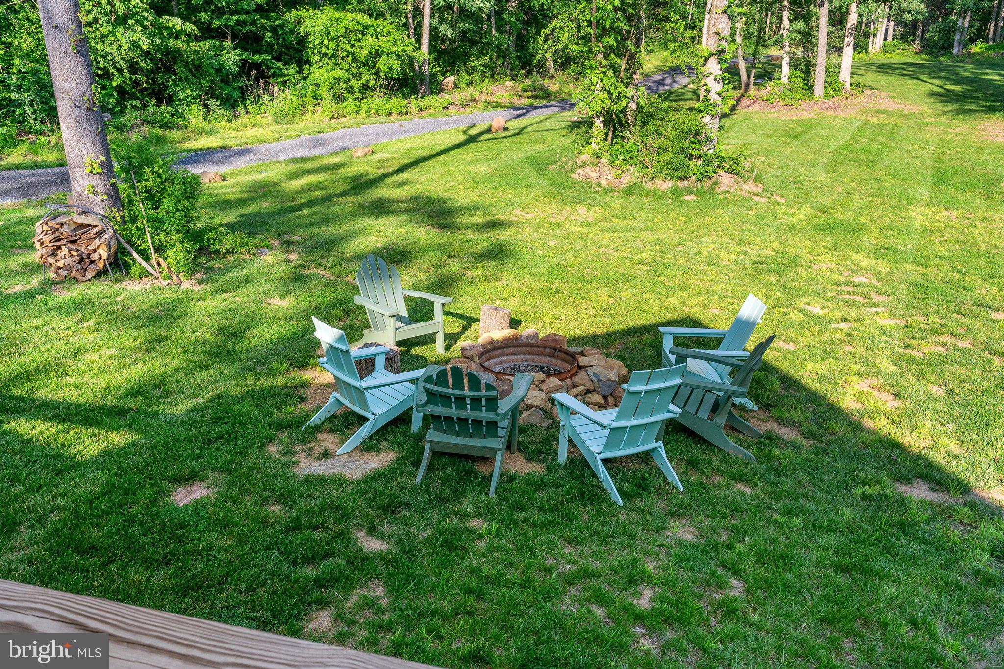 1820 GOONEY MANOR LOOP