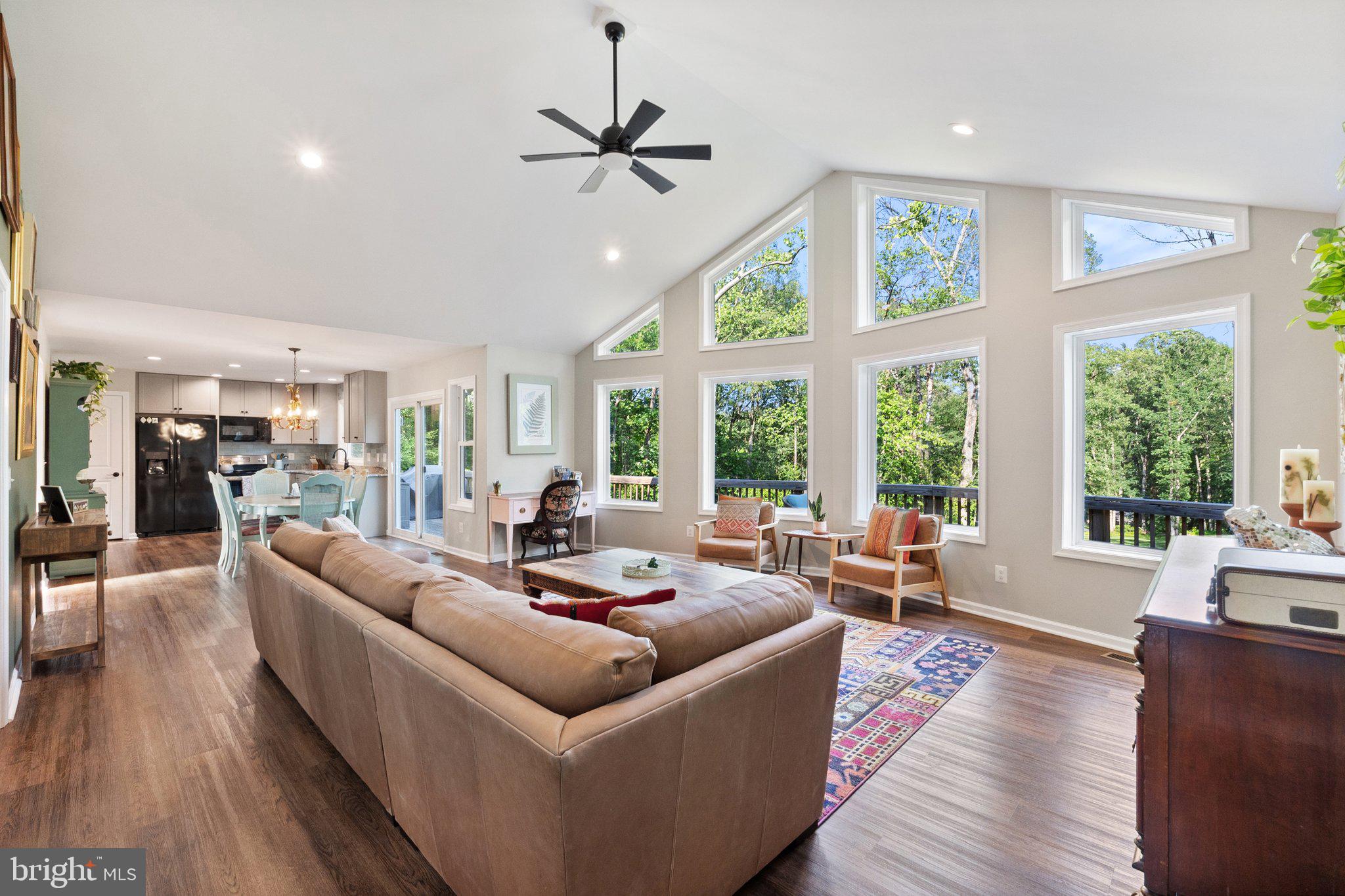 1820 GOONEY MANOR LOOP