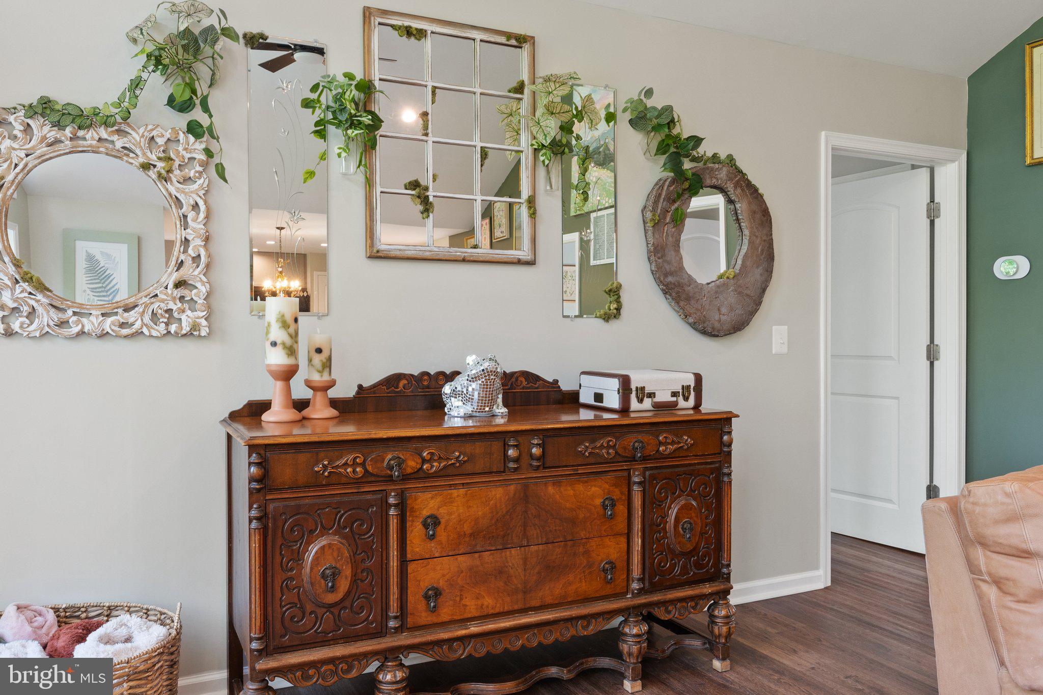 1820 GOONEY MANOR LOOP