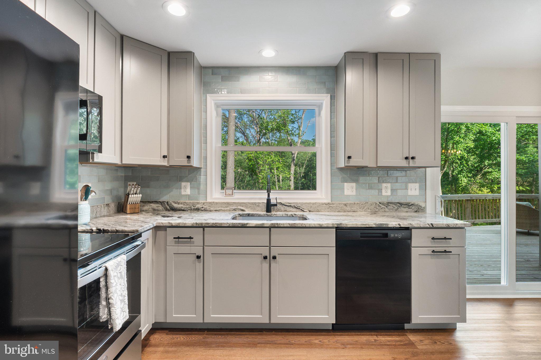 1820 GOONEY MANOR LOOP