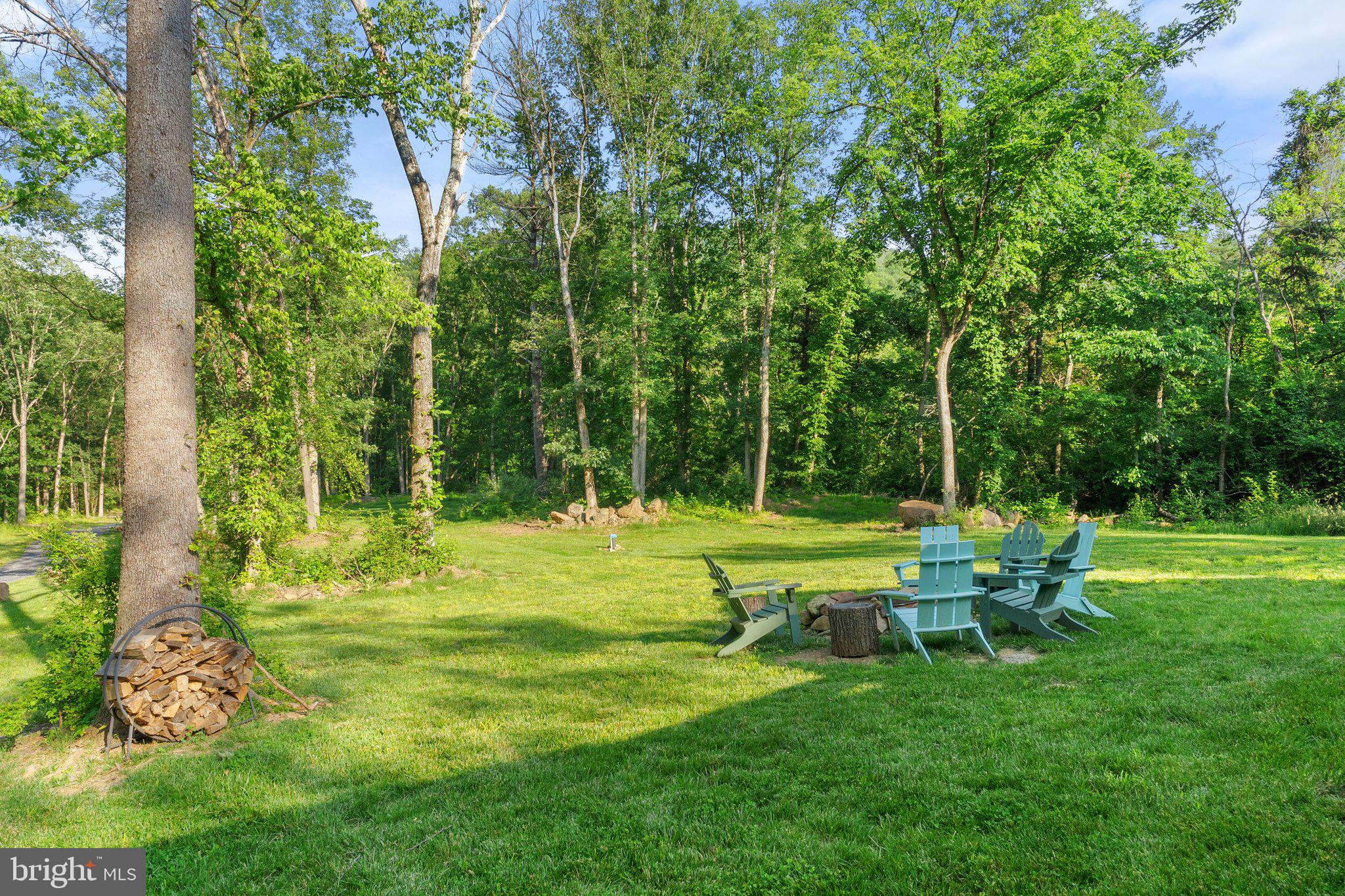 1820 GOONEY MANOR LOOP
