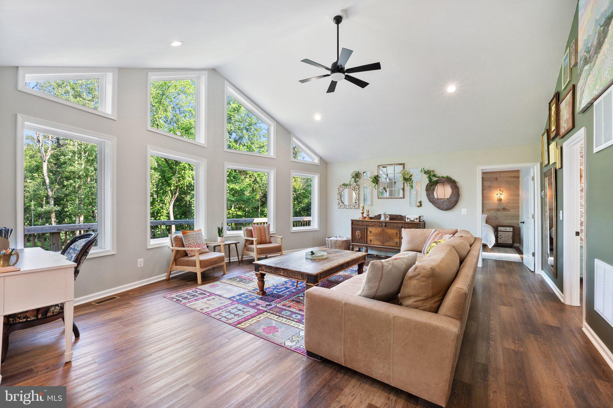 1820 GOONEY MANOR LOOP