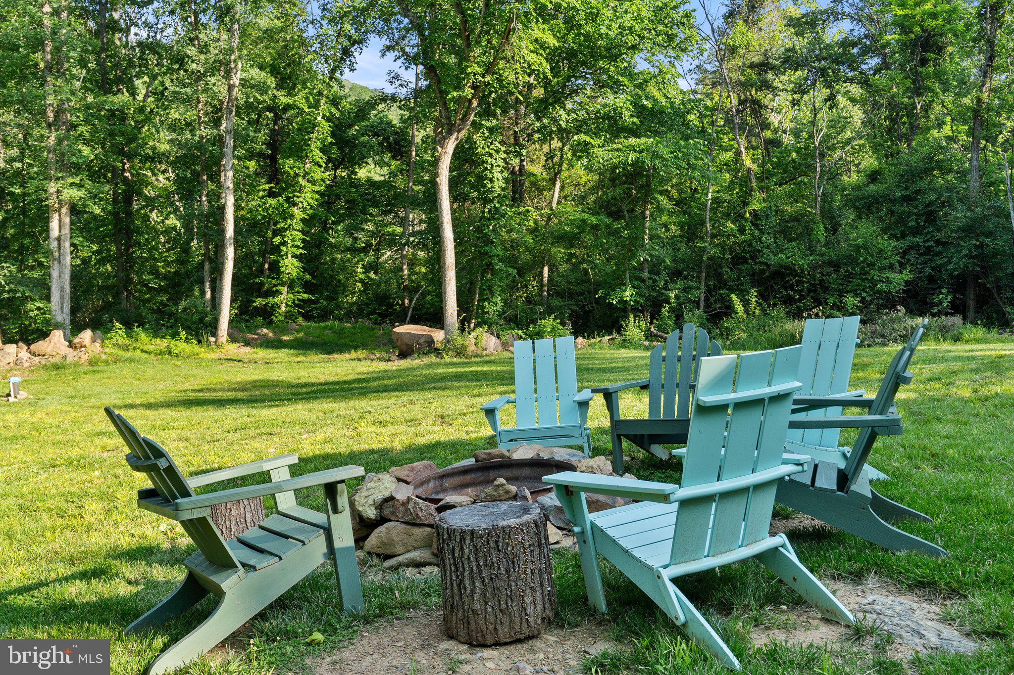 1820 GOONEY MANOR LOOP