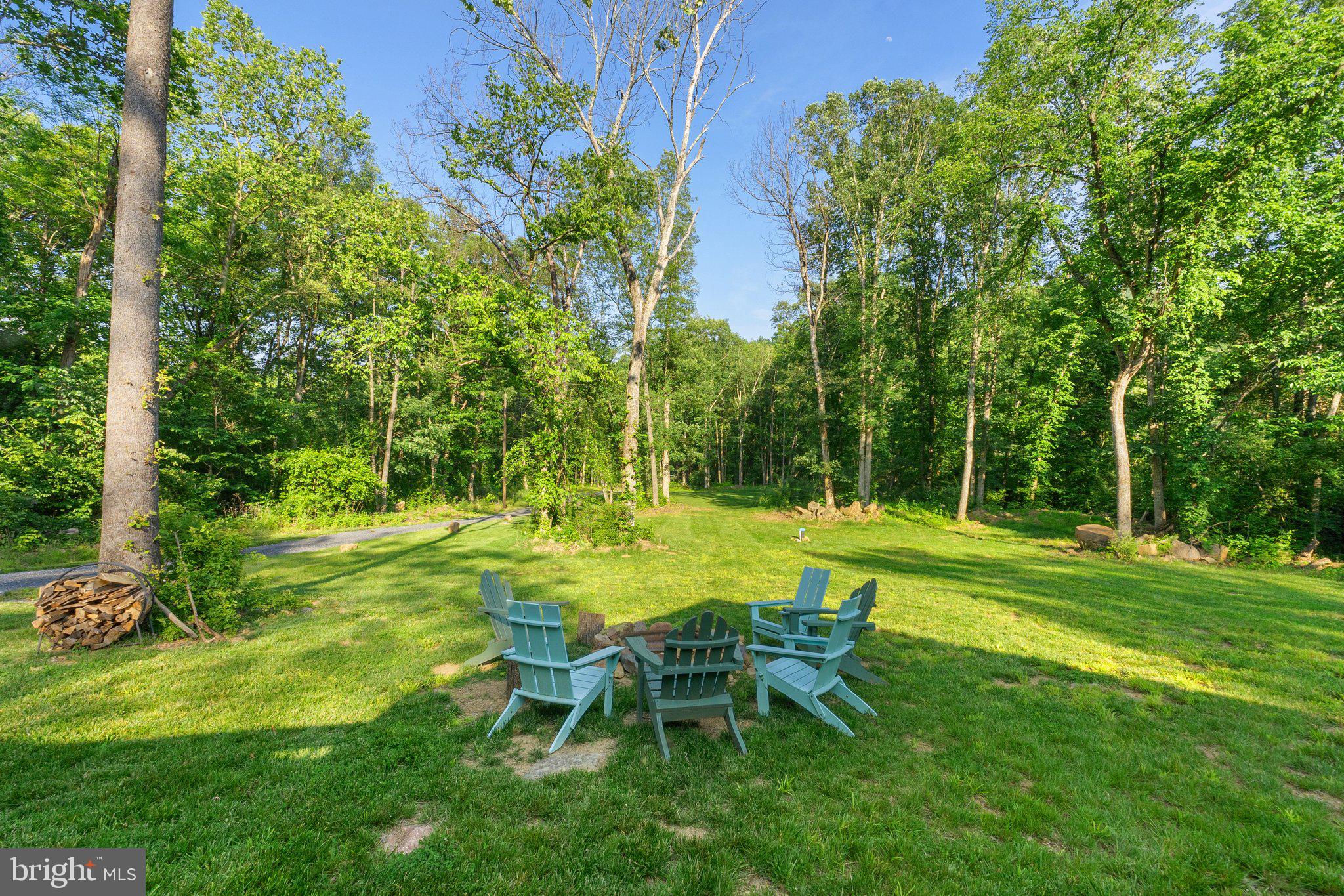 1820 GOONEY MANOR LOOP