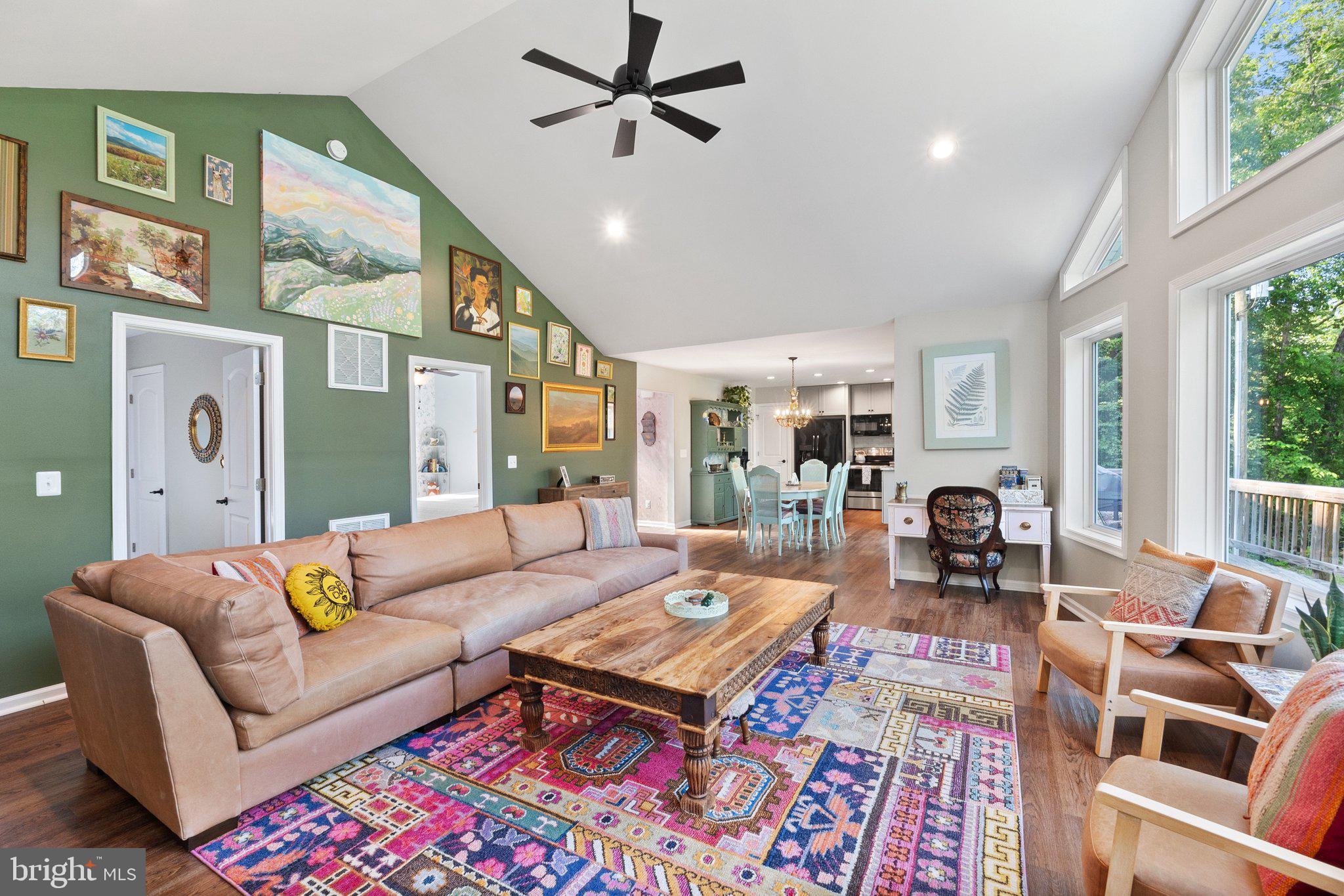 1820 GOONEY MANOR LOOP