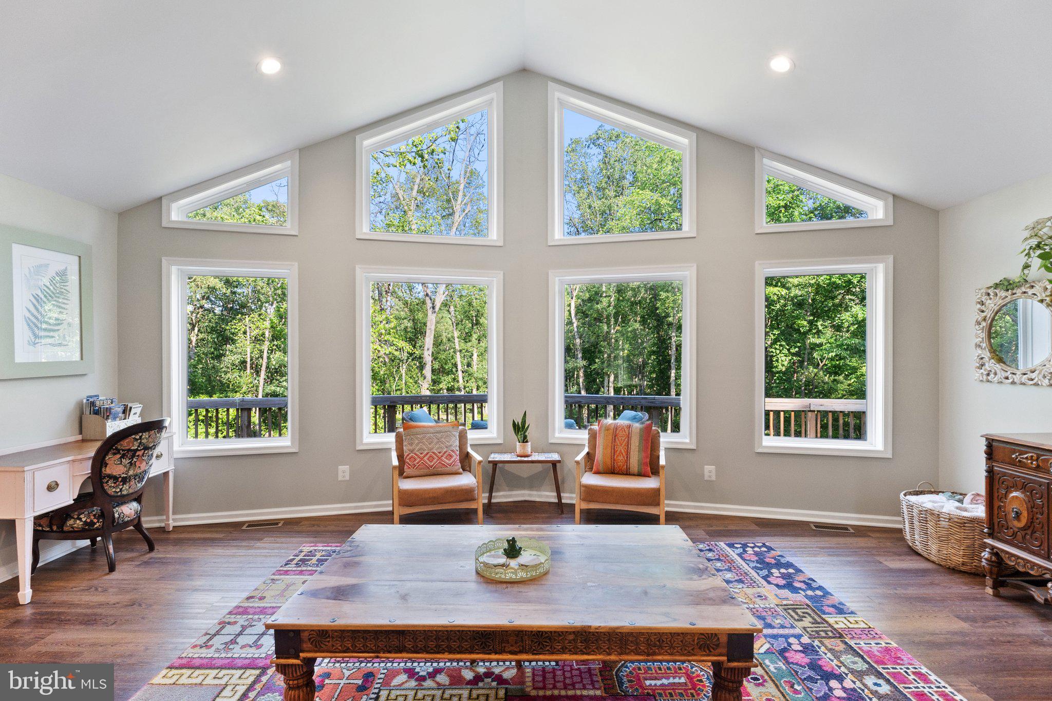 1820 GOONEY MANOR LOOP