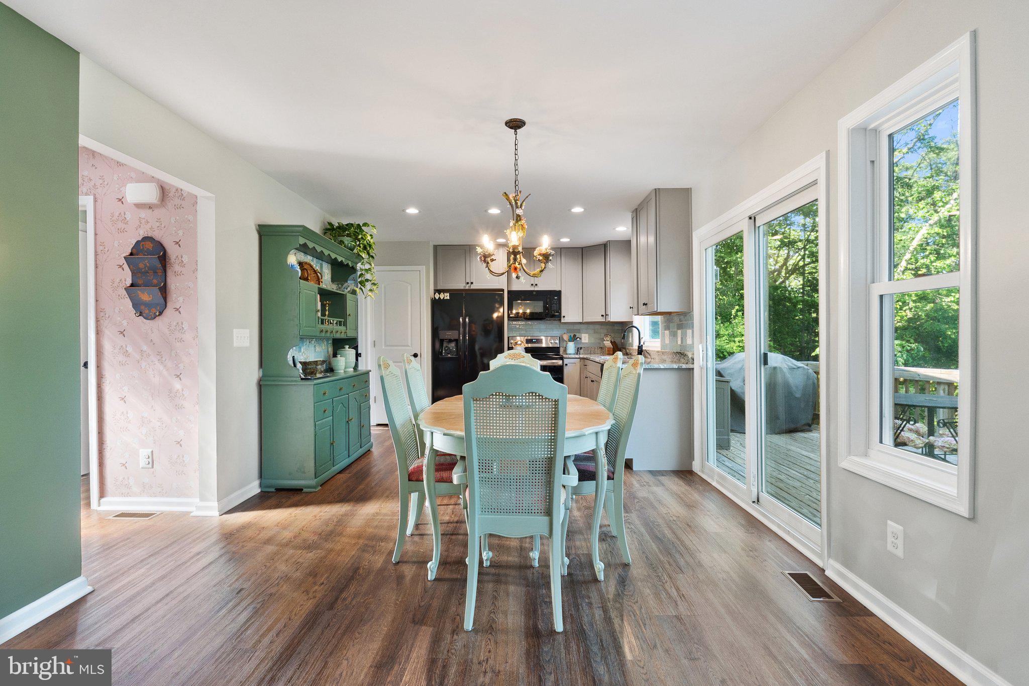 1820 GOONEY MANOR LOOP
