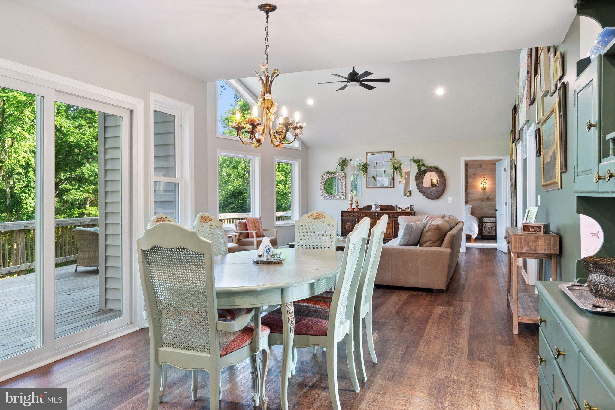 1820 GOONEY MANOR LOOP
