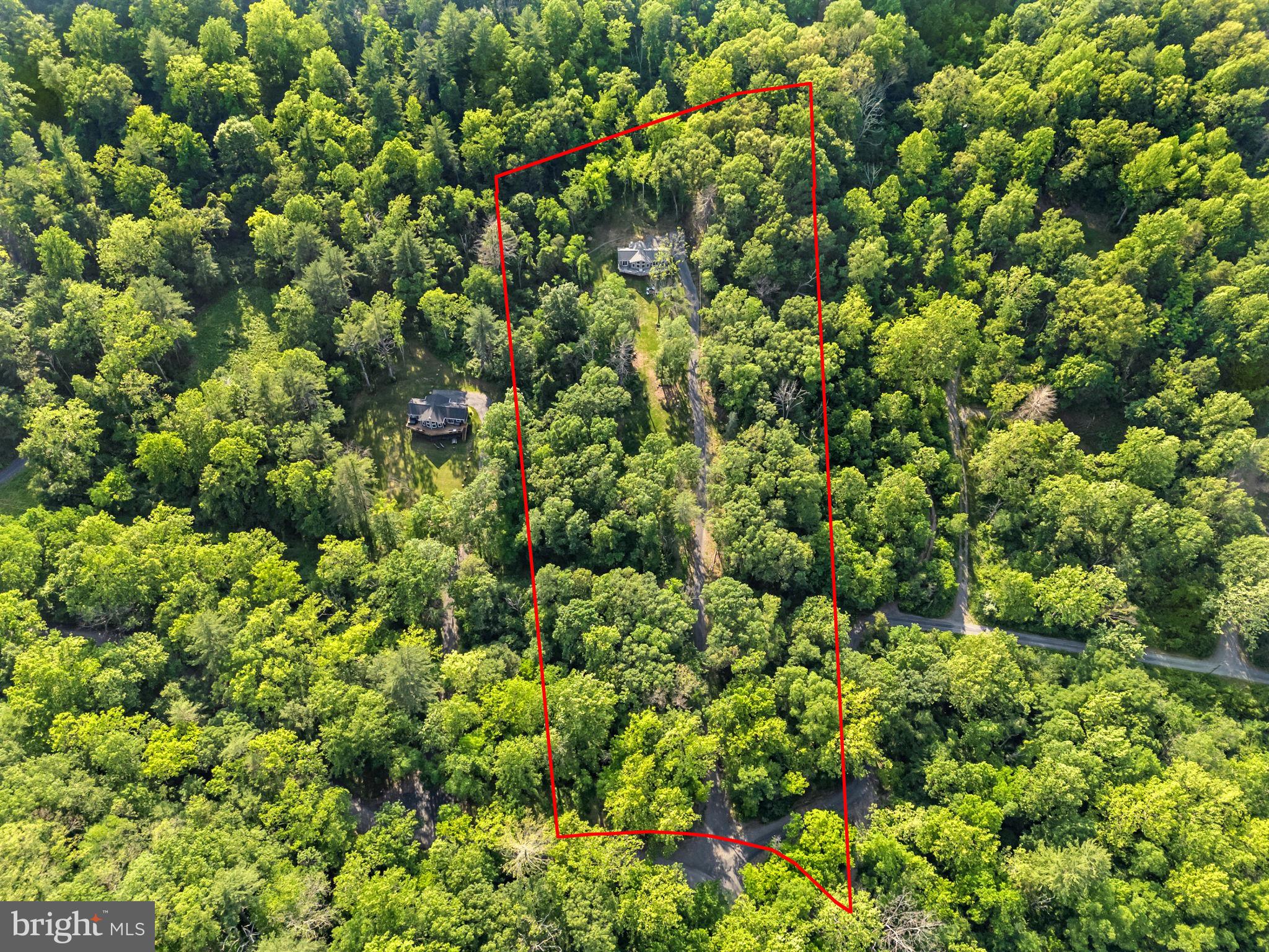1820 GOONEY MANOR LOOP
