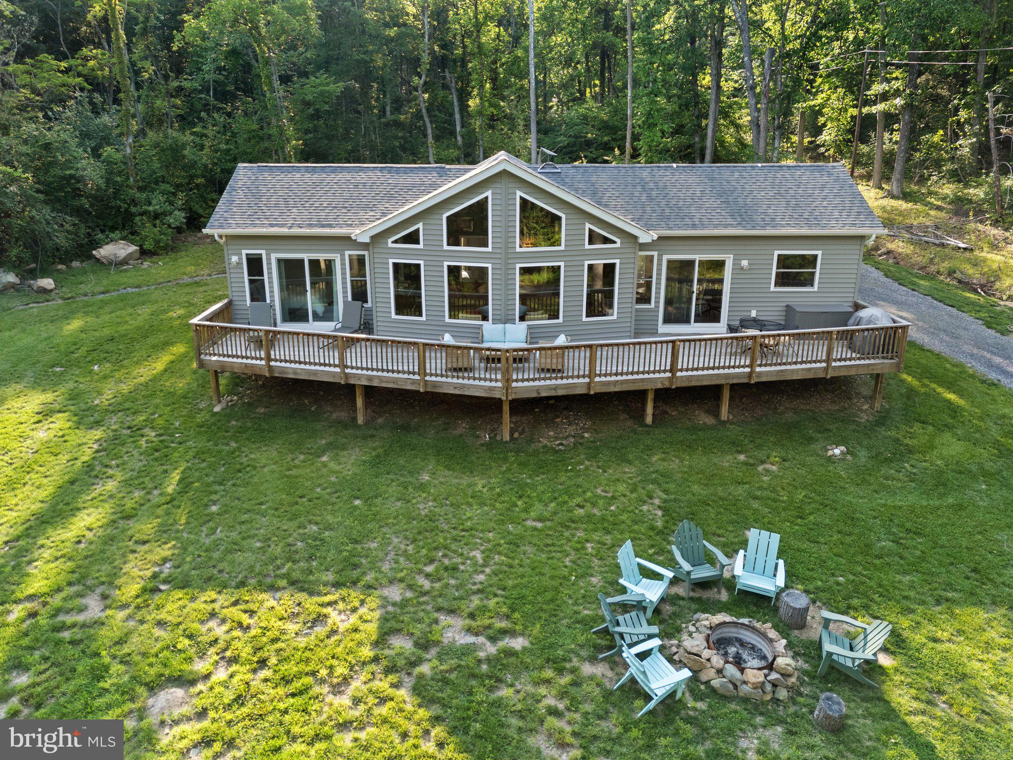 1820 GOONEY MANOR LOOP