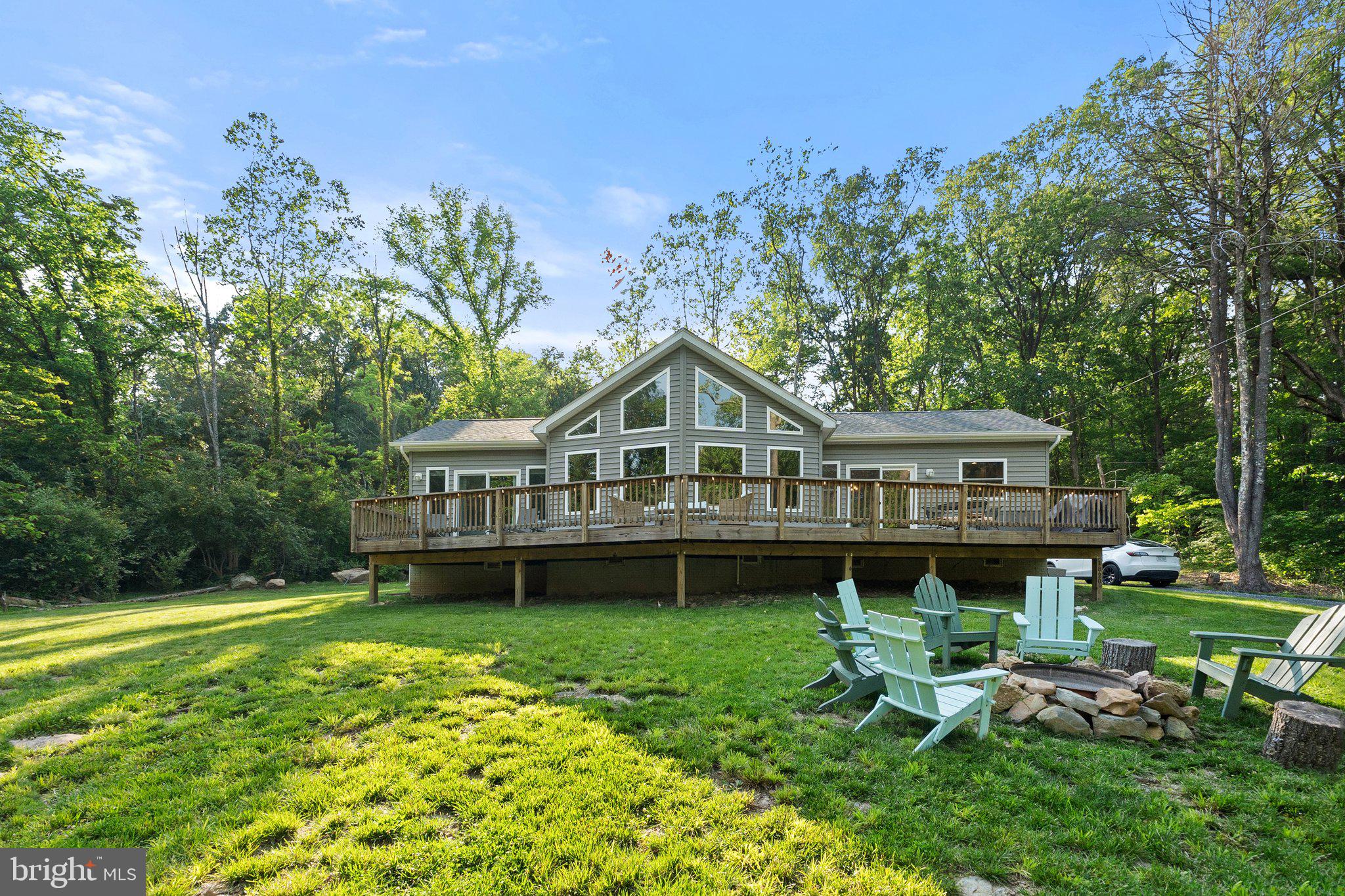 1820 GOONEY MANOR LOOP