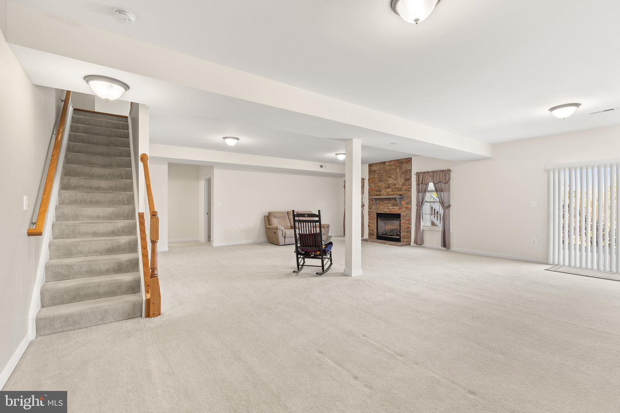 201 PEACH TREE COURT
