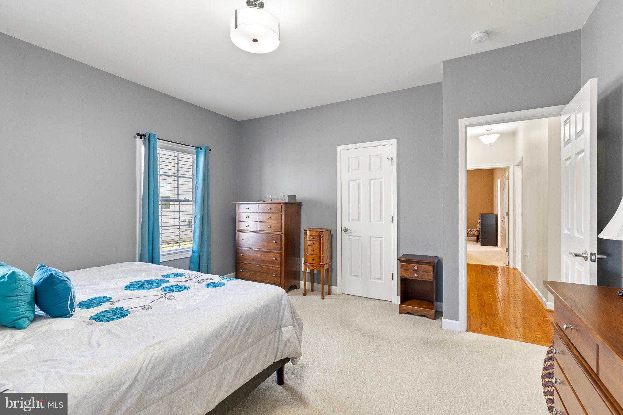 201 PEACH TREE COURT