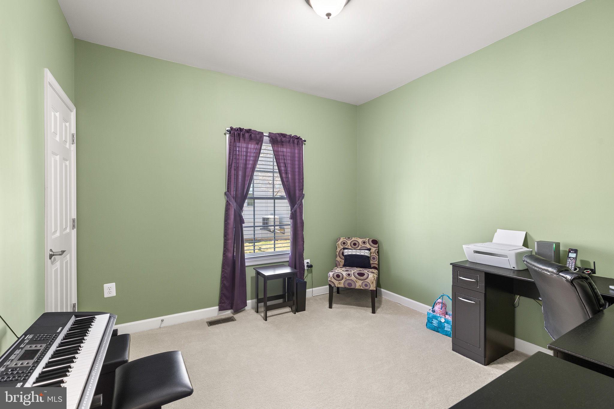 201 PEACH TREE COURT