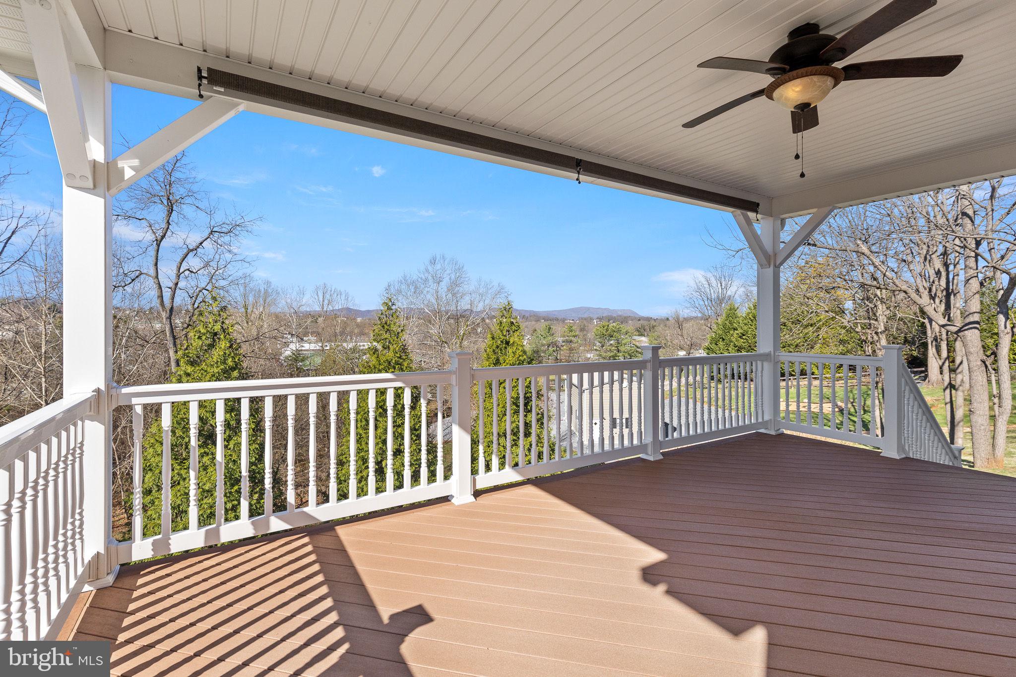 201 PEACH TREE COURT