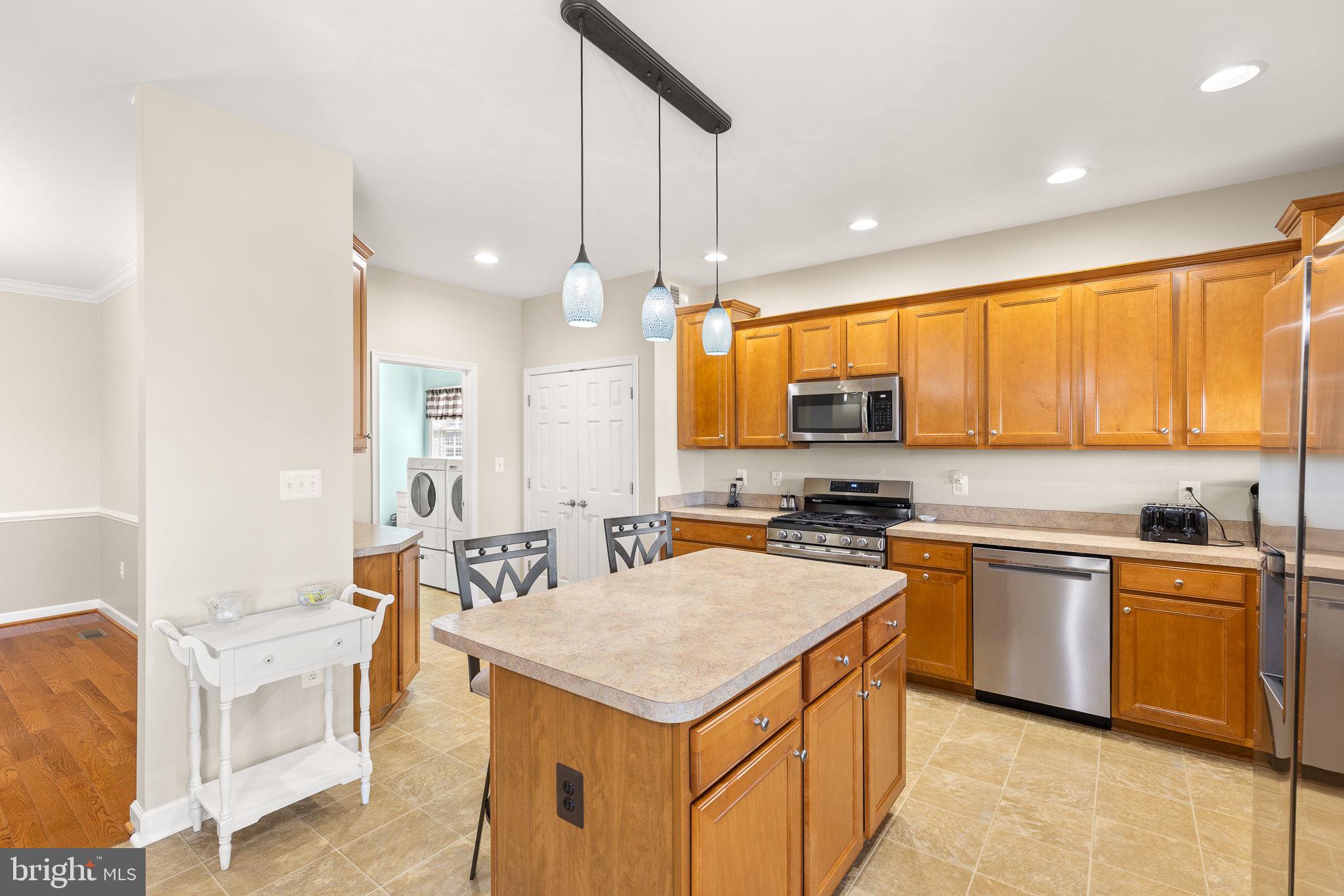 201 PEACH TREE COURT