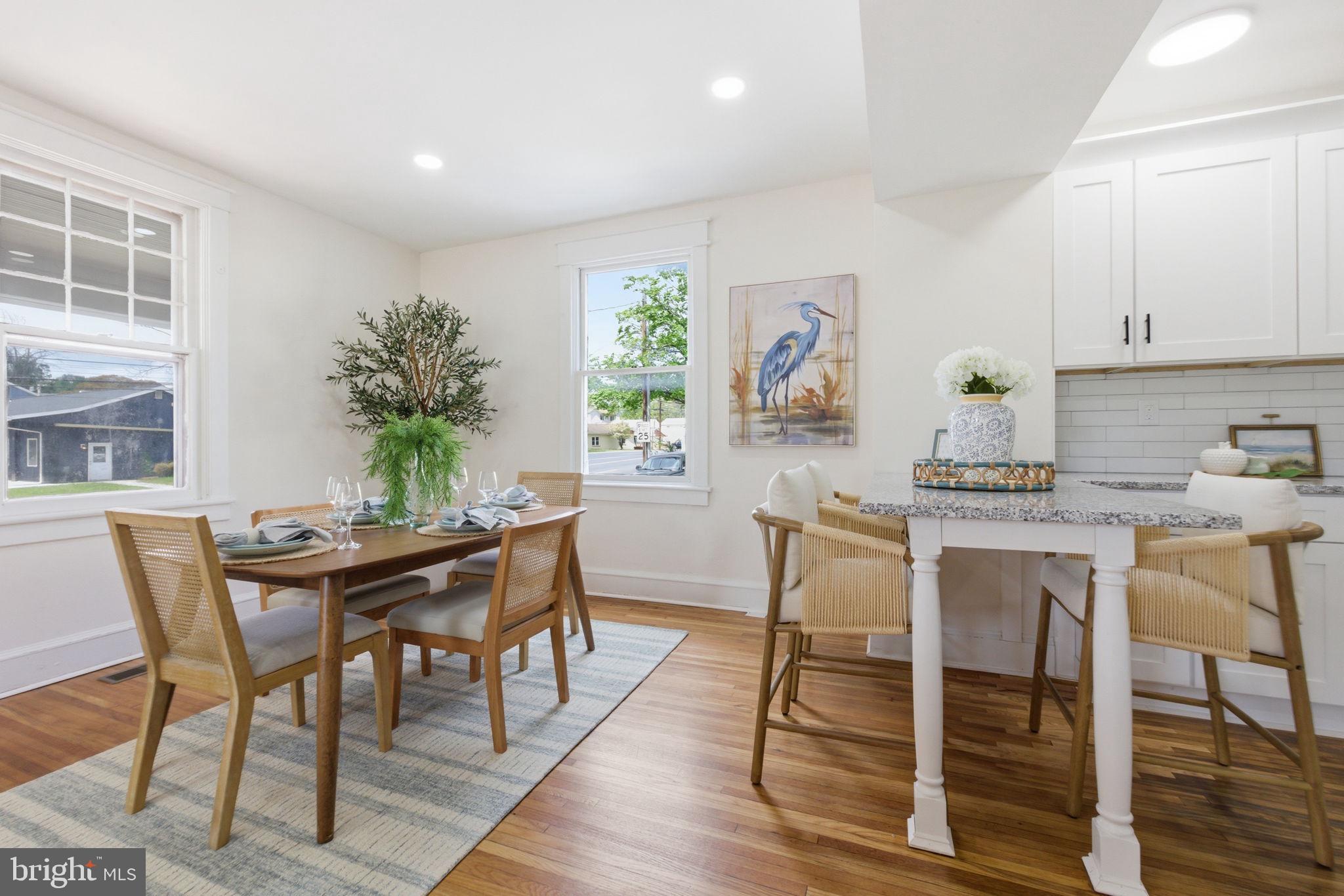 1101 N ROYAL AVENUE N