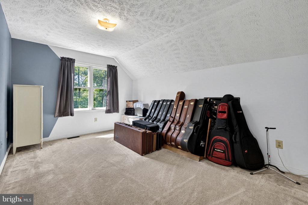 102 HALL ROAD
