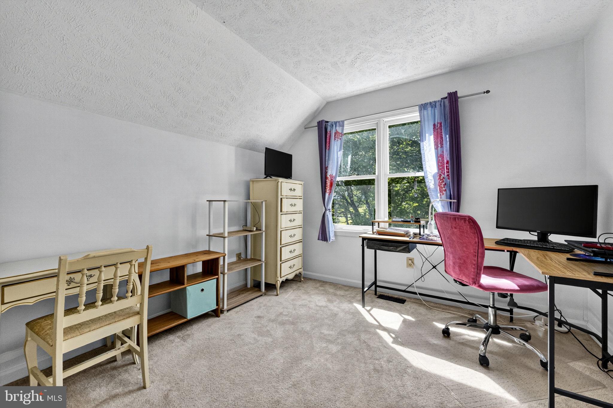102 HALL ROAD