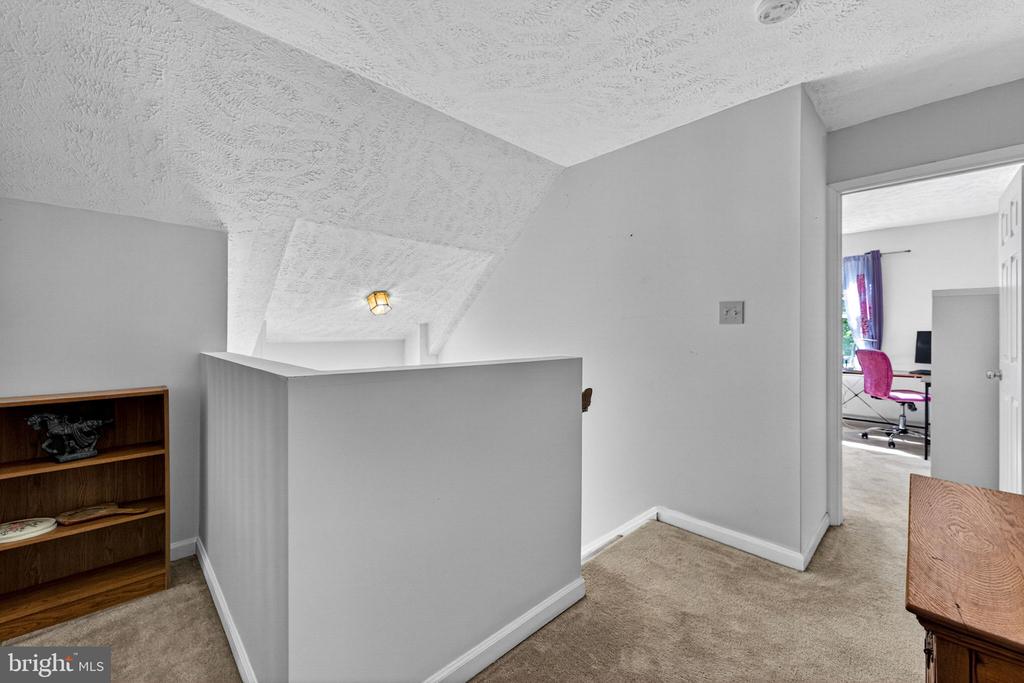102 HALL ROAD