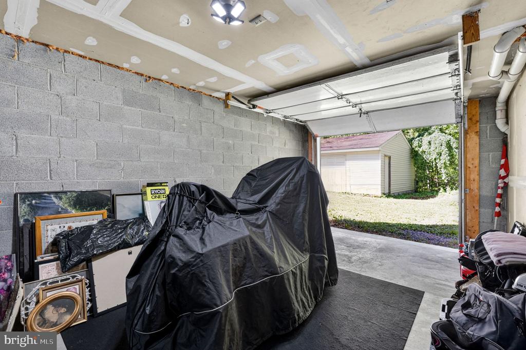 102 HALL ROAD