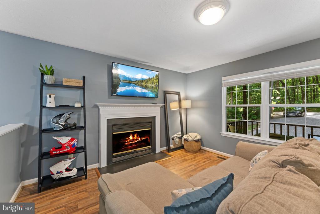 132 WOODPECKER WAY
