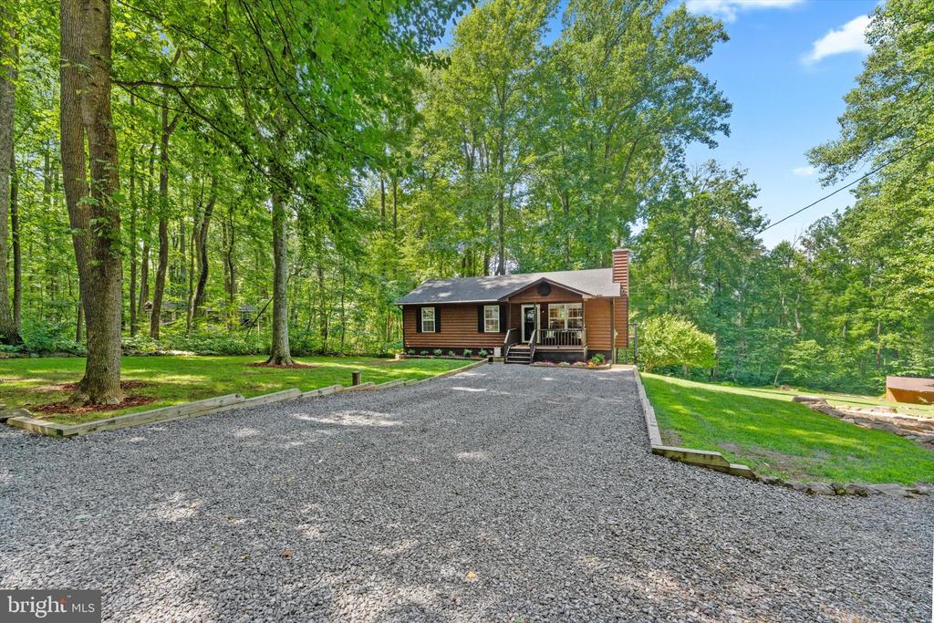 132 WOODPECKER WAY