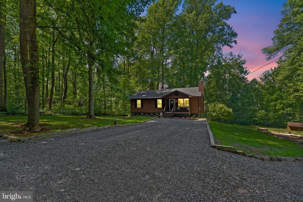 132 WOODPECKER WAY