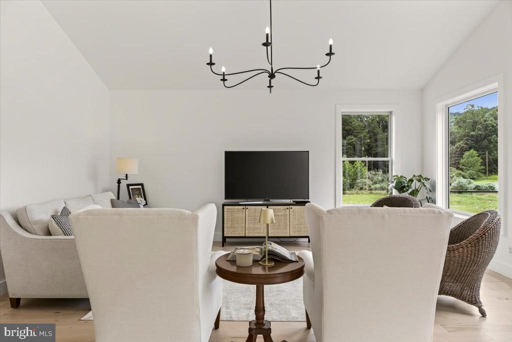 720 GOONEY MANOR LOOP
