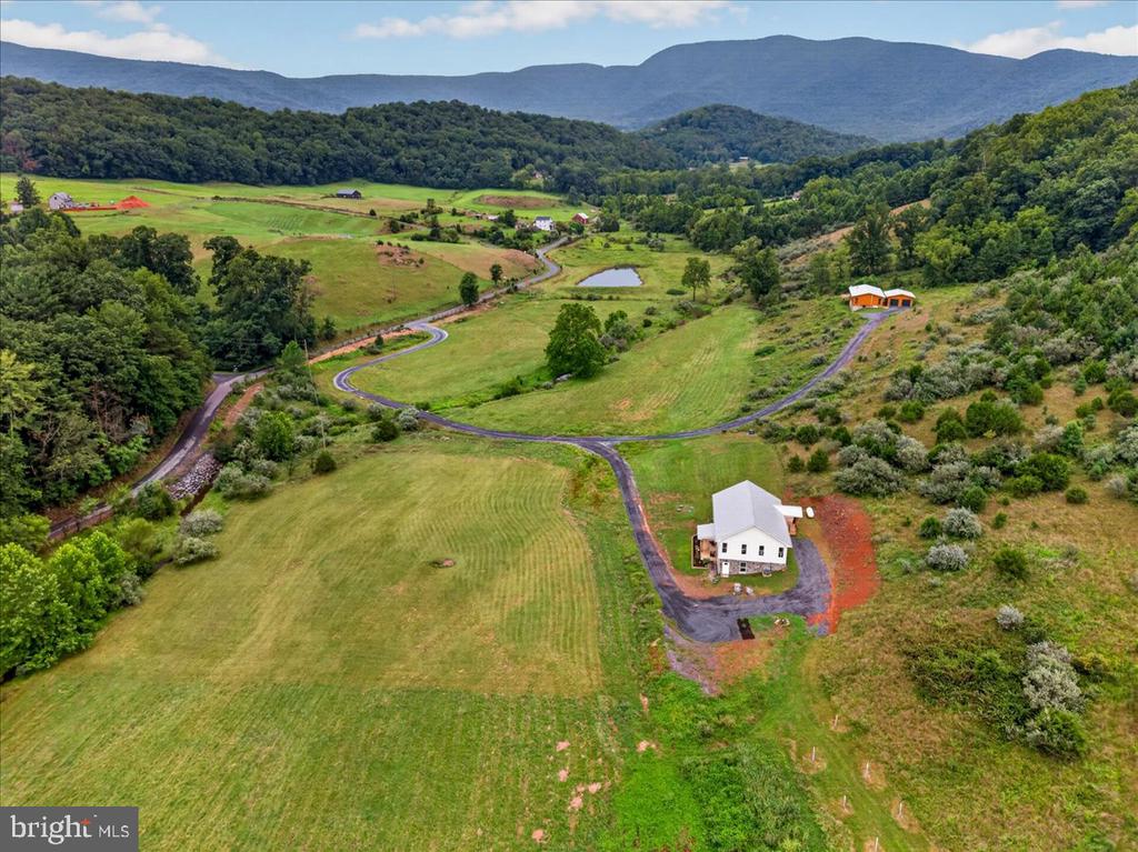 720 GOONEY MANOR LOOP