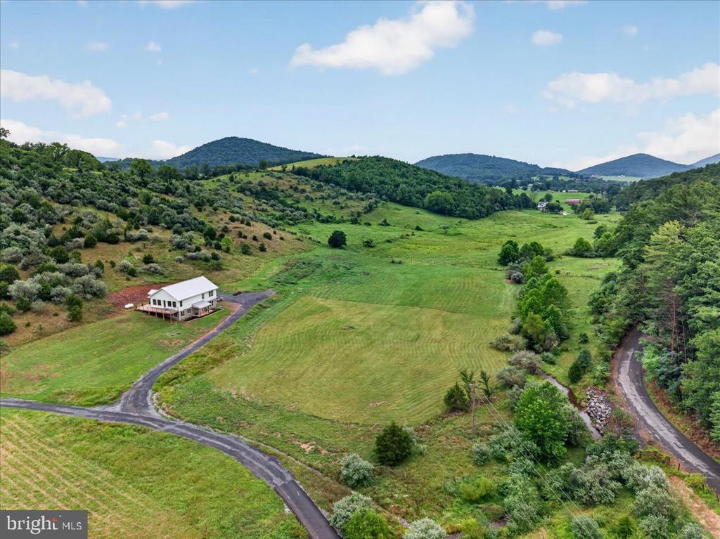 720 GOONEY MANOR LOOP