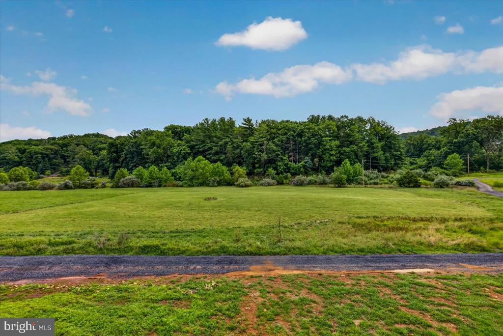 720 GOONEY MANOR LOOP