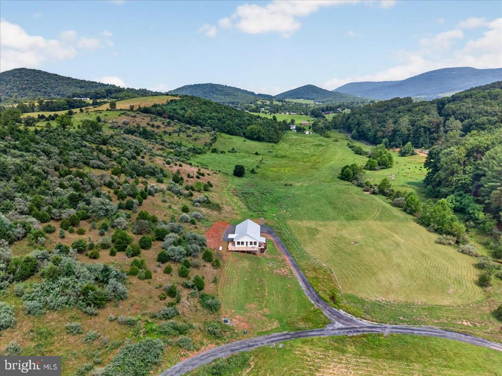 720 GOONEY MANOR LOOP