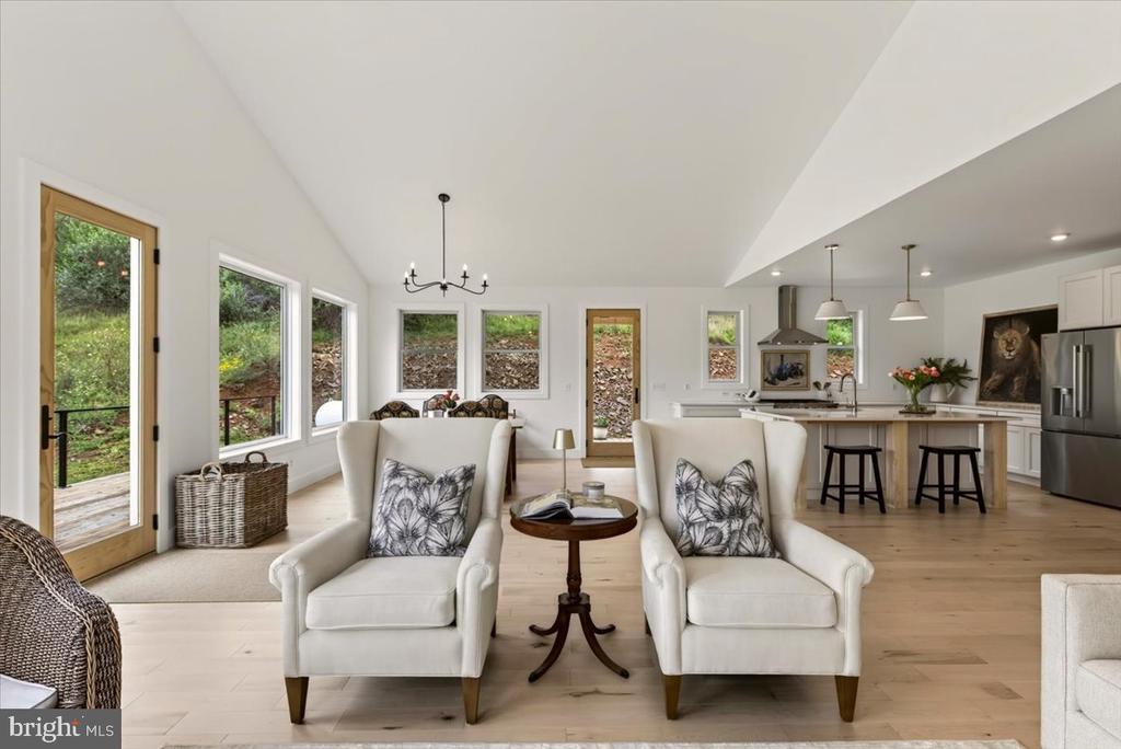 720 GOONEY MANOR LOOP