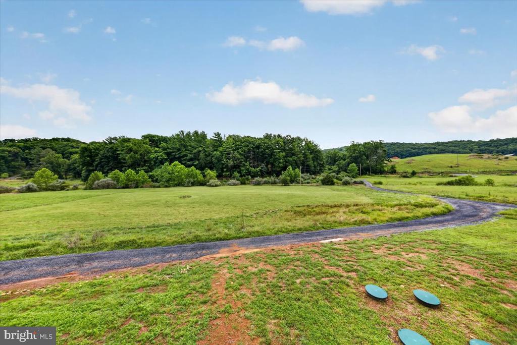 720 GOONEY MANOR LOOP