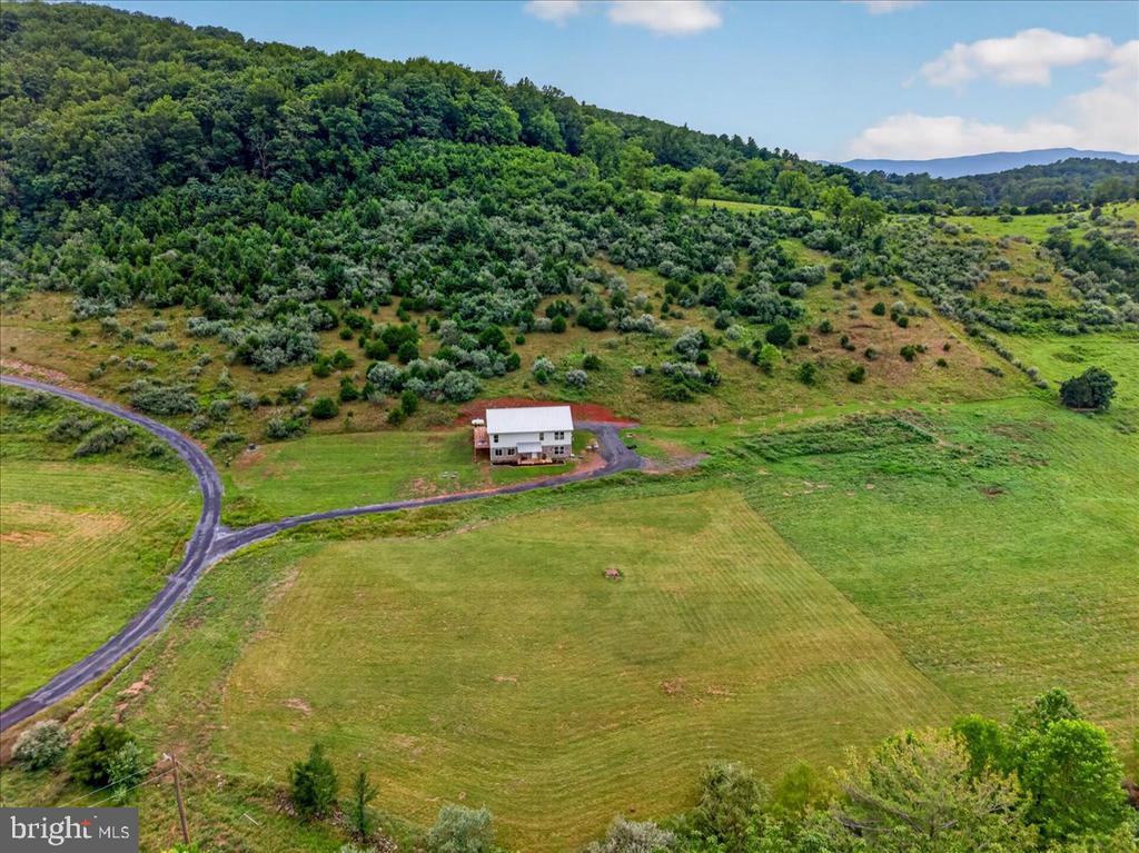 720 GOONEY MANOR LOOP