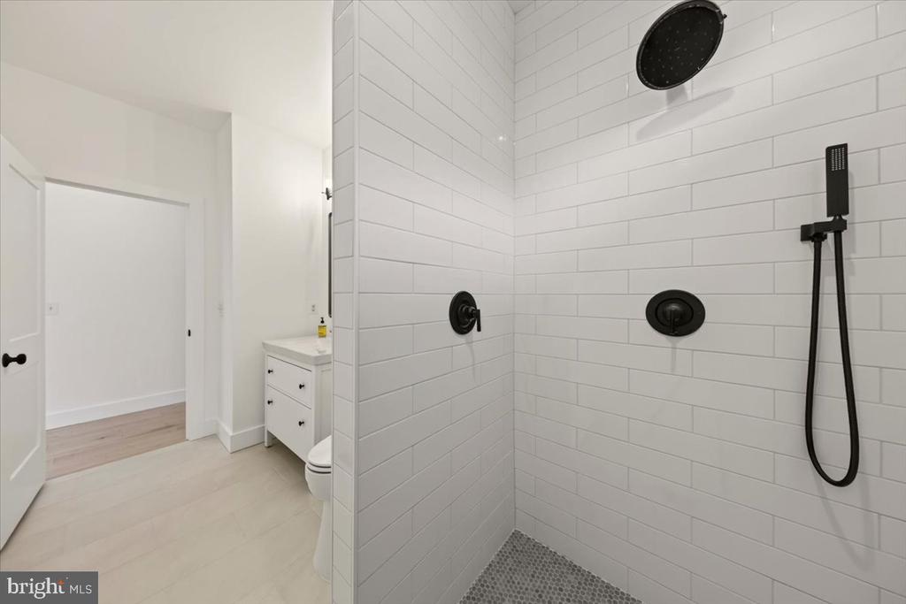 720 GOONEY MANOR LOOP