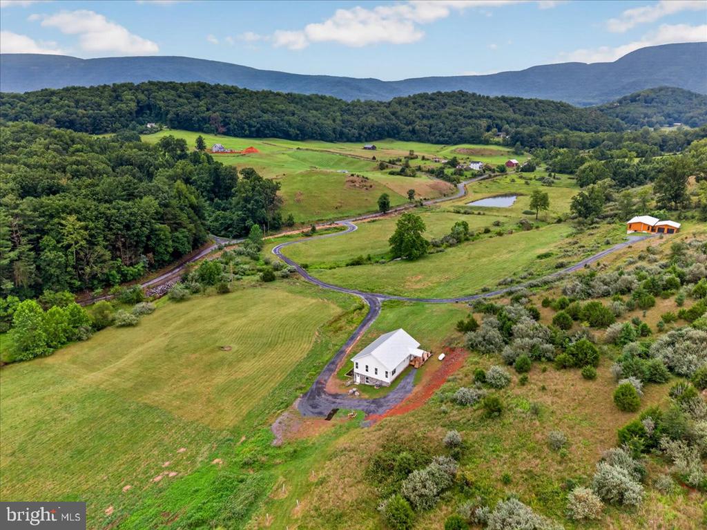 720 GOONEY MANOR LOOP