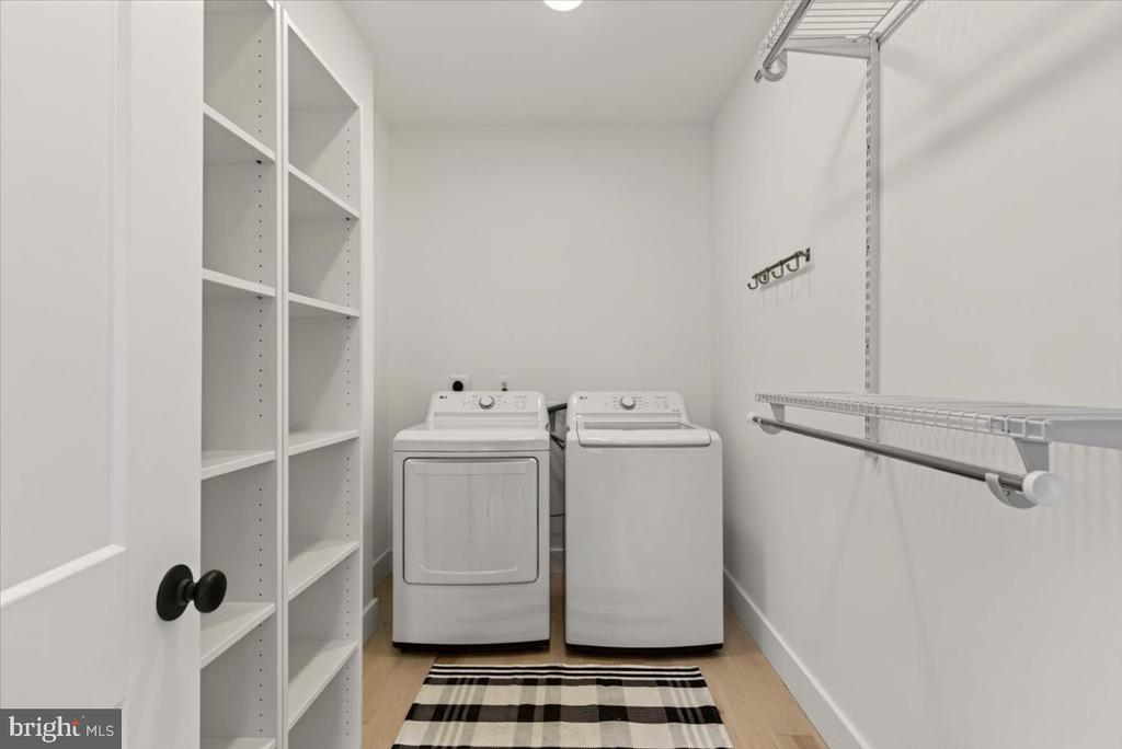 720 GOONEY MANOR LOOP