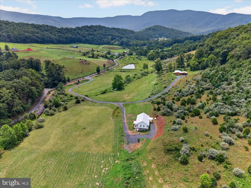 720 GOONEY MANOR LOOP
