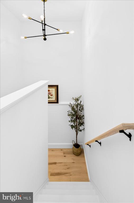 720 GOONEY MANOR LOOP