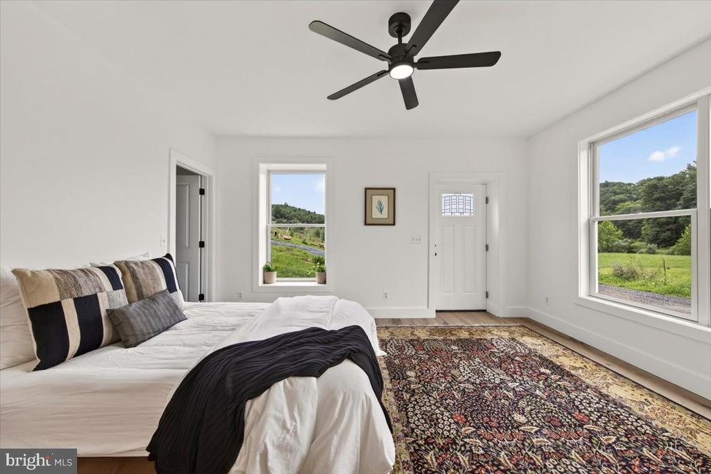 720 GOONEY MANOR LOOP