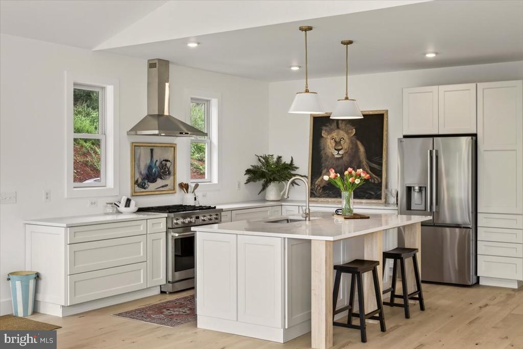 720 GOONEY MANOR LOOP