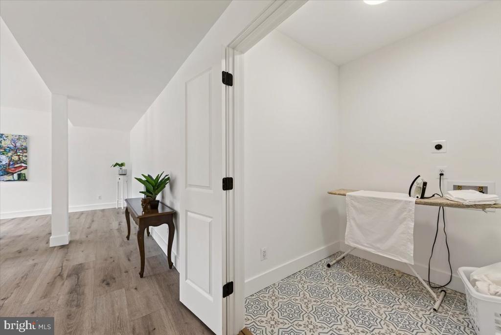 720 GOONEY MANOR LOOP