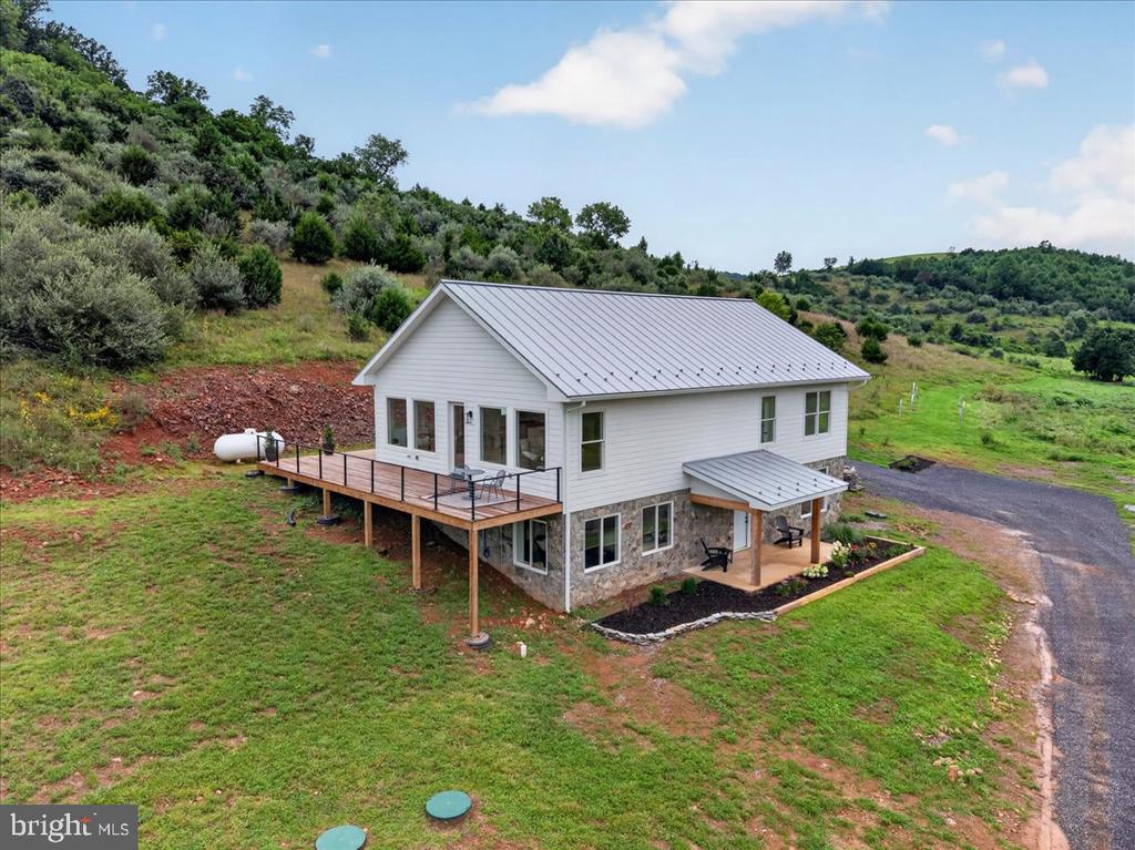 720 GOONEY MANOR LOOP