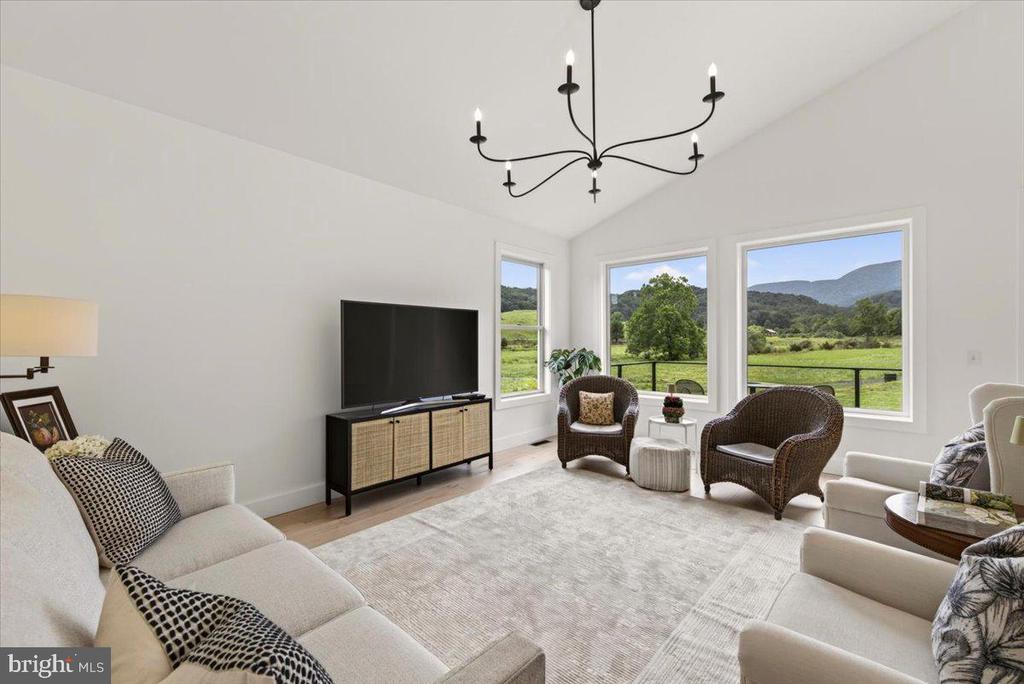 720 GOONEY MANOR LOOP