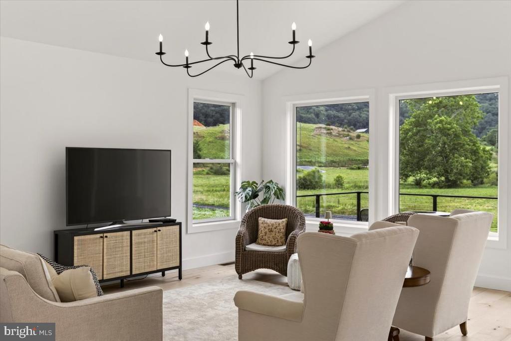 720 GOONEY MANOR LOOP
